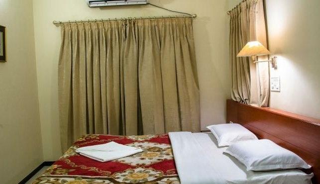Hotel Bombay Tiffanys Mysore Eksteriør billede